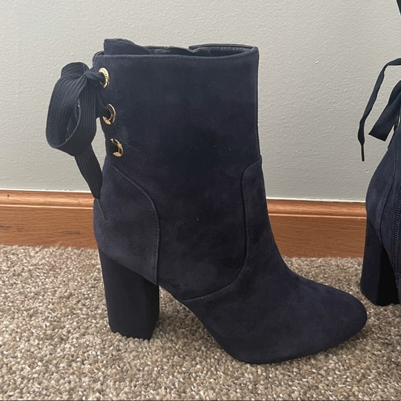 Women’s Boots - Picture 6 of 7